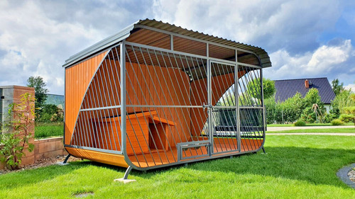 Dog kennel and run - kennel, windbreaker